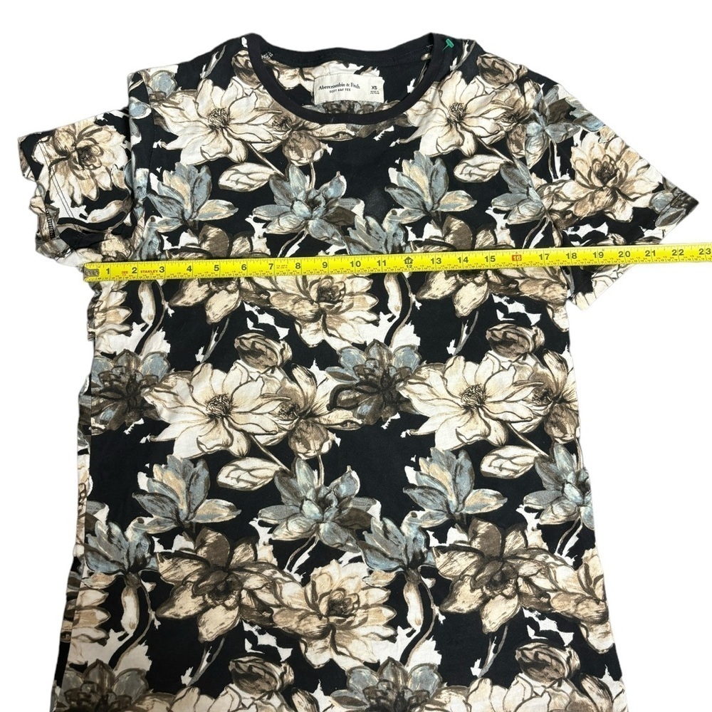 Abercrombie & Fitch T-Shirt Crew neck Short Sleeve Floral Geometric Damask XS - Picture 9 of 10